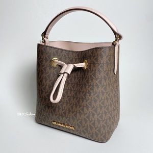 Michael Kors Suri Bucket Crossbody Bag